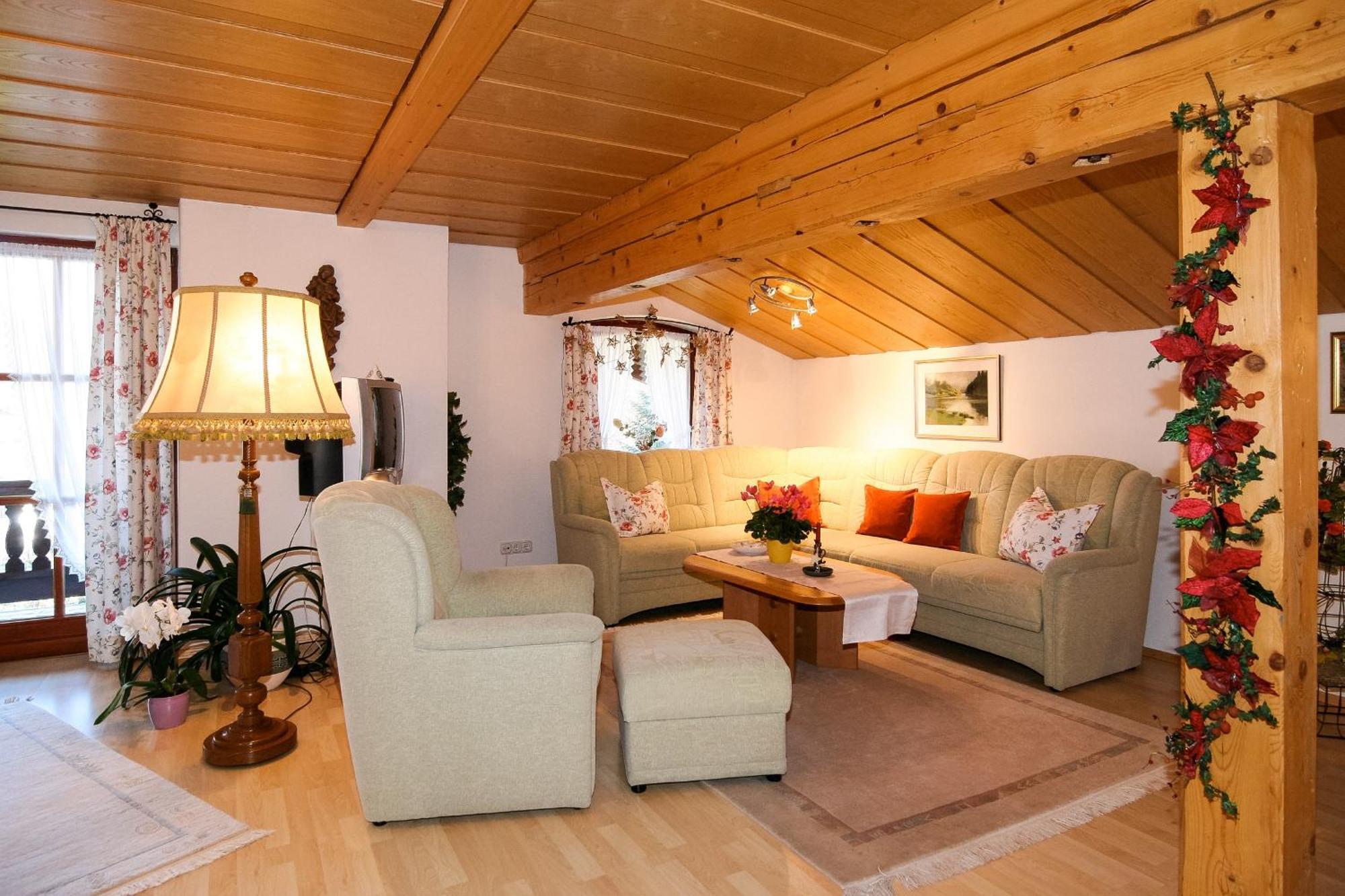 Apartment Helga Mayer Inkl. Chiemgaukarte Ruhpolding